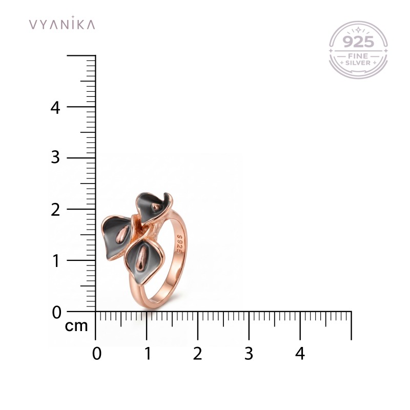 Vyanika Three Petals Floral Ring