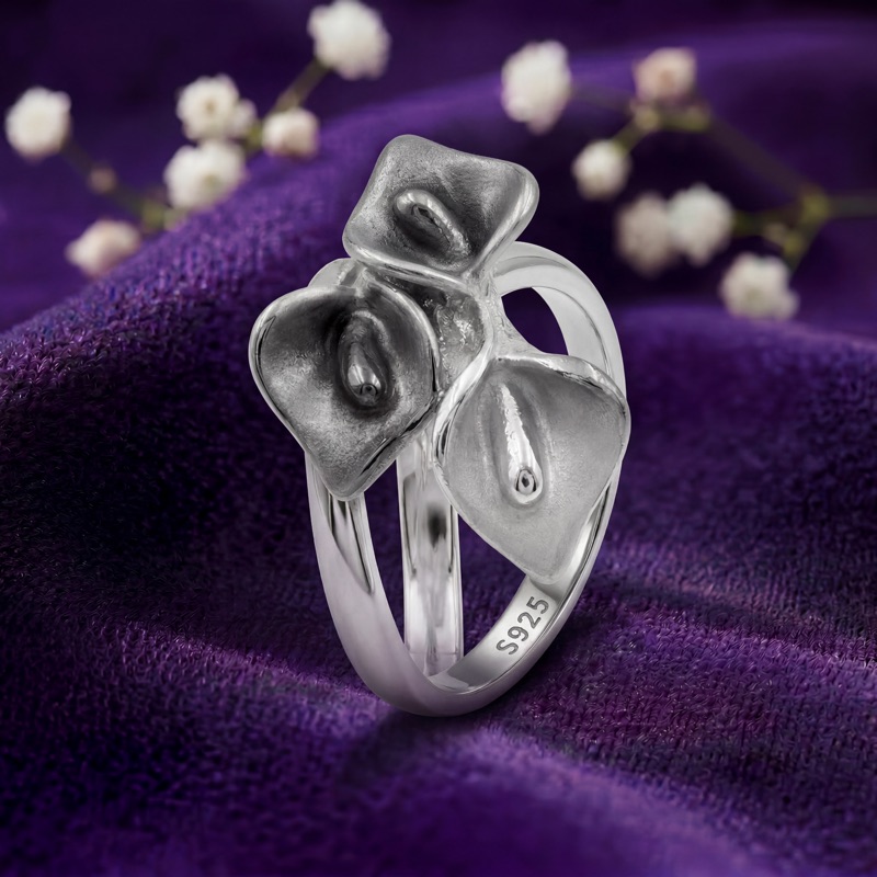 Vyanika Silver Abstract Bloom Ring