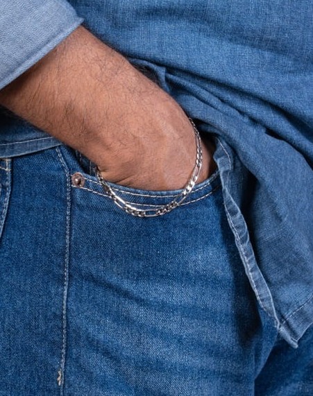 Vyanika Men’s Silver Figaro Chain Bracelet
