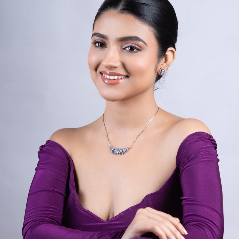 Vyanika Noir Bloom Necklace Set – Black Floral Elegance